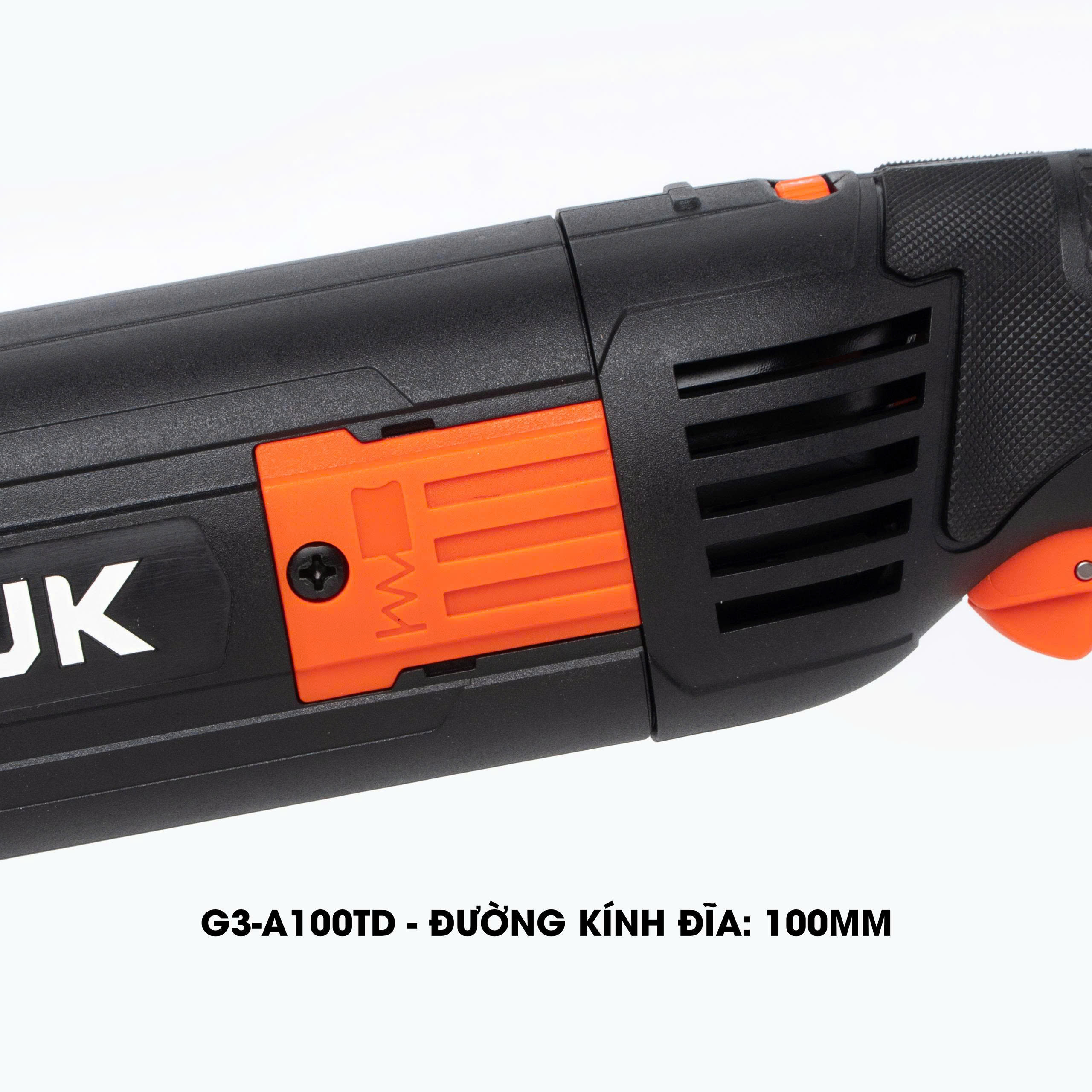 z6989392072030_dc0a07498af4e57737b0d8c15aa73442